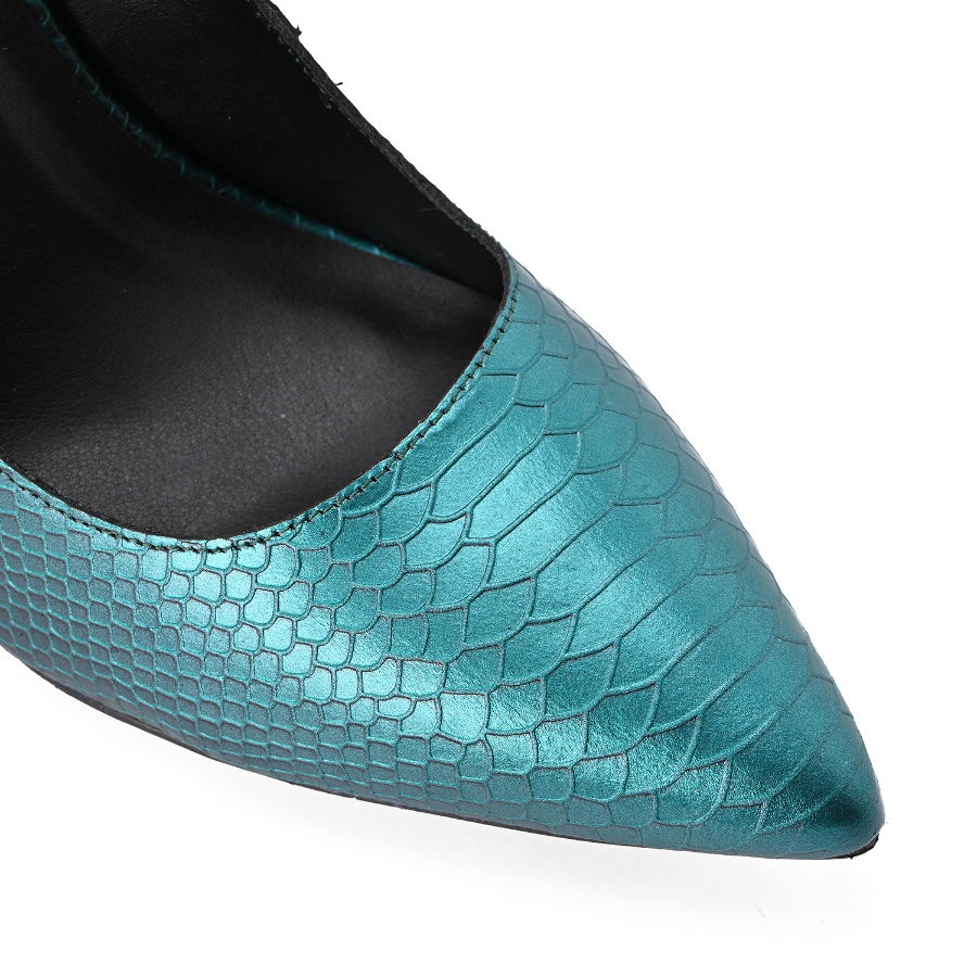 SAPATO DE PONTA FINA | Carmen Steffens