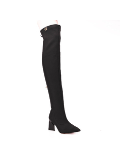 BUCANERA ELASTICADA CON CORDONES front